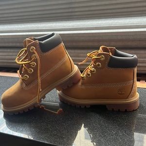 Timberland Boots size Toddler 8